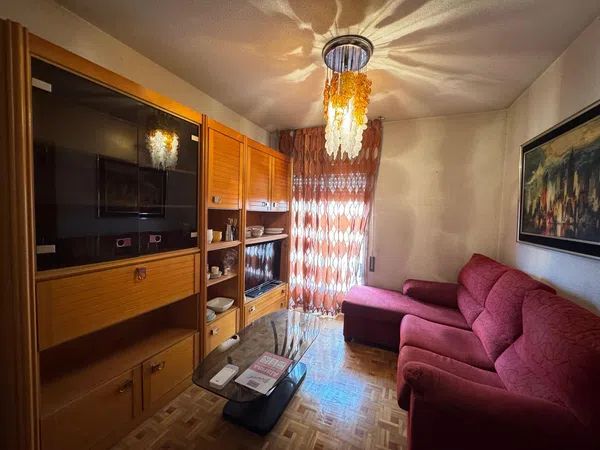 Piso en calle Juan de Arolas, 12