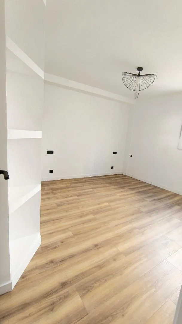 Piso en  Carrer de Gaspar Torrella 9 - Foto 14