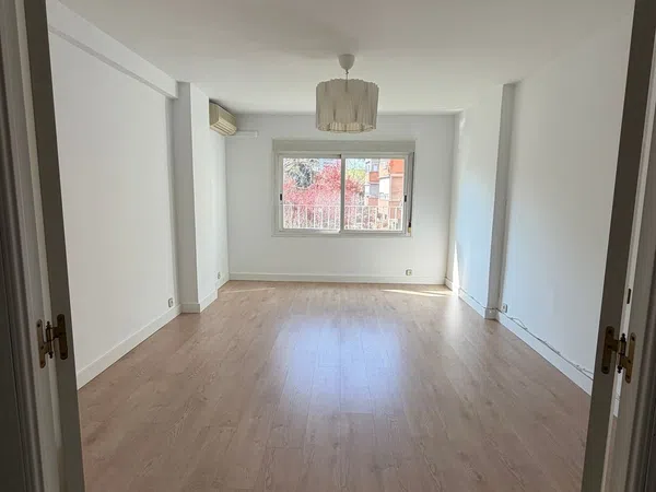 Piso en calle Zújar, 1