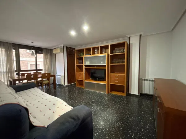 Piso en calle Isabel la Católica, 1