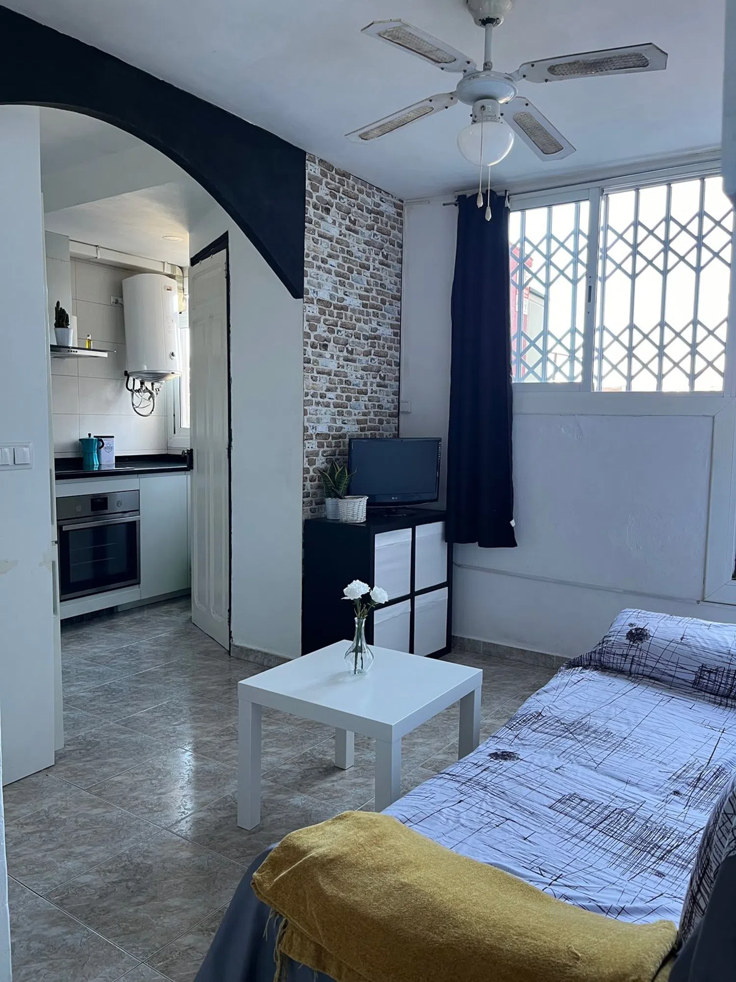 Estudio en calle d'Alí Bei, 67 - Foto 1