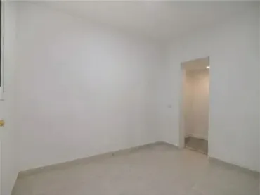 Piso en  Carrer de Rodrigo Caro 40 - Foto 3