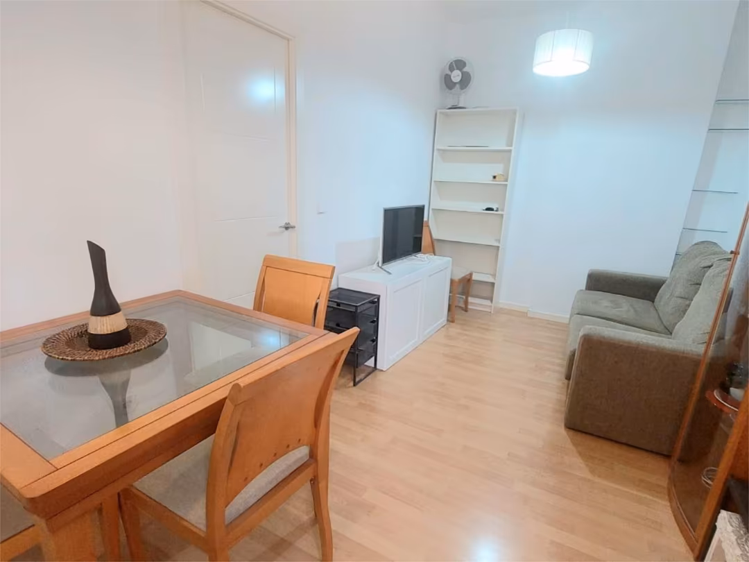 Piso en  Calle Nueva del Este 10 - Foto 3