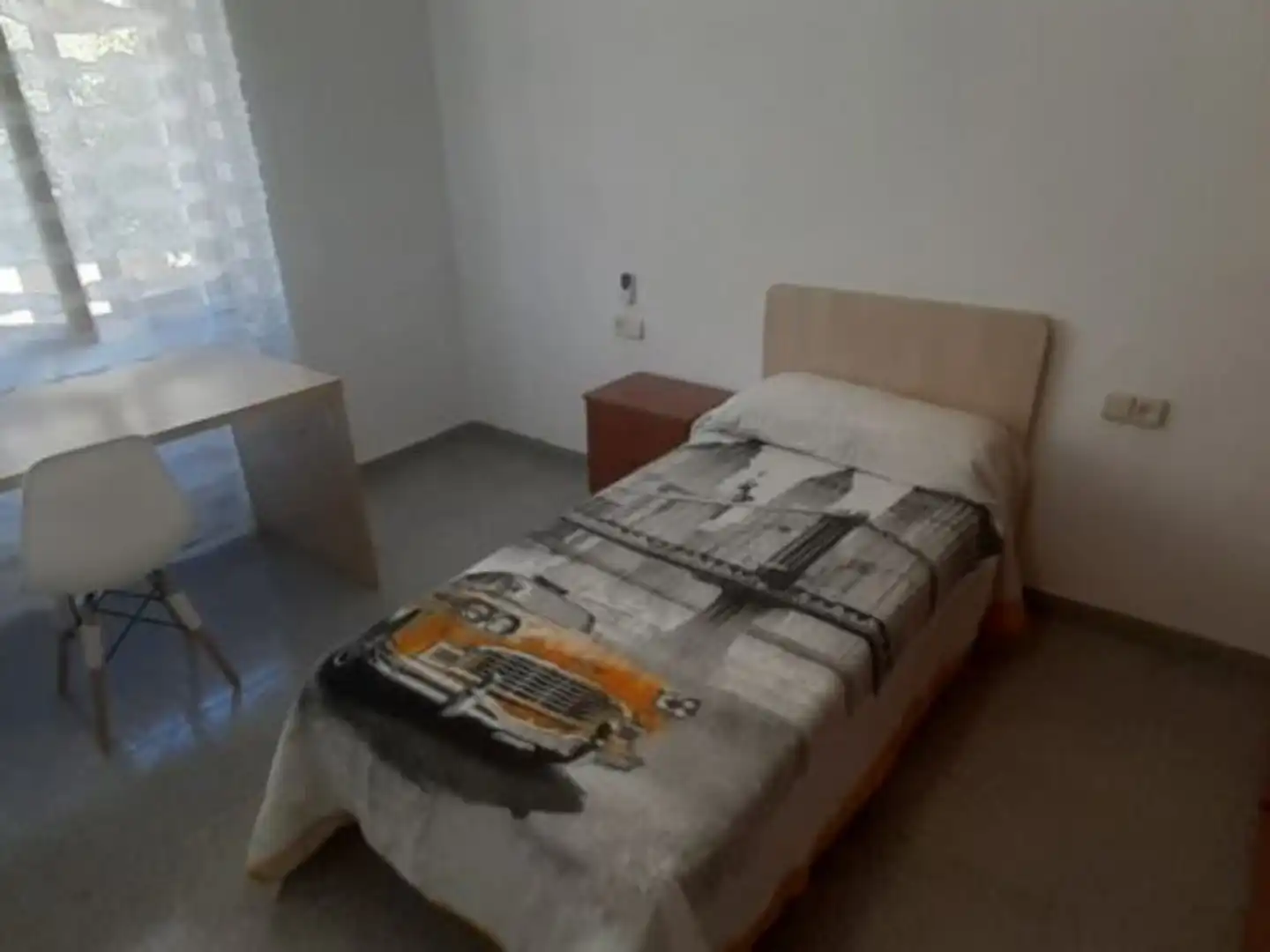 Piso en  Avinguda del Comte de Torrefiel 8 - Foto 10