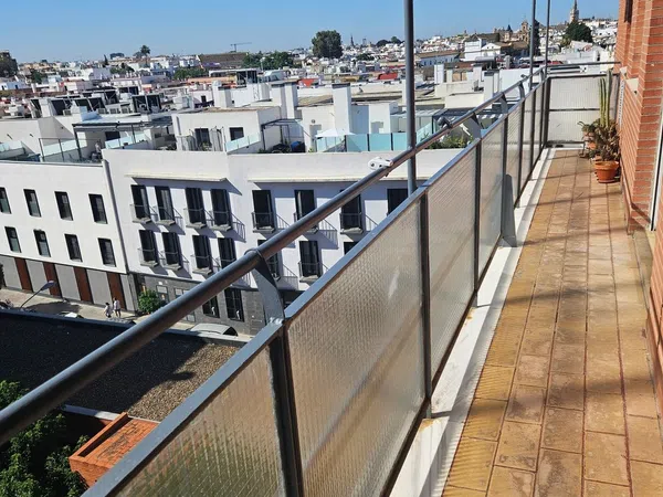 Piso en ronda de Capuchinos, 4