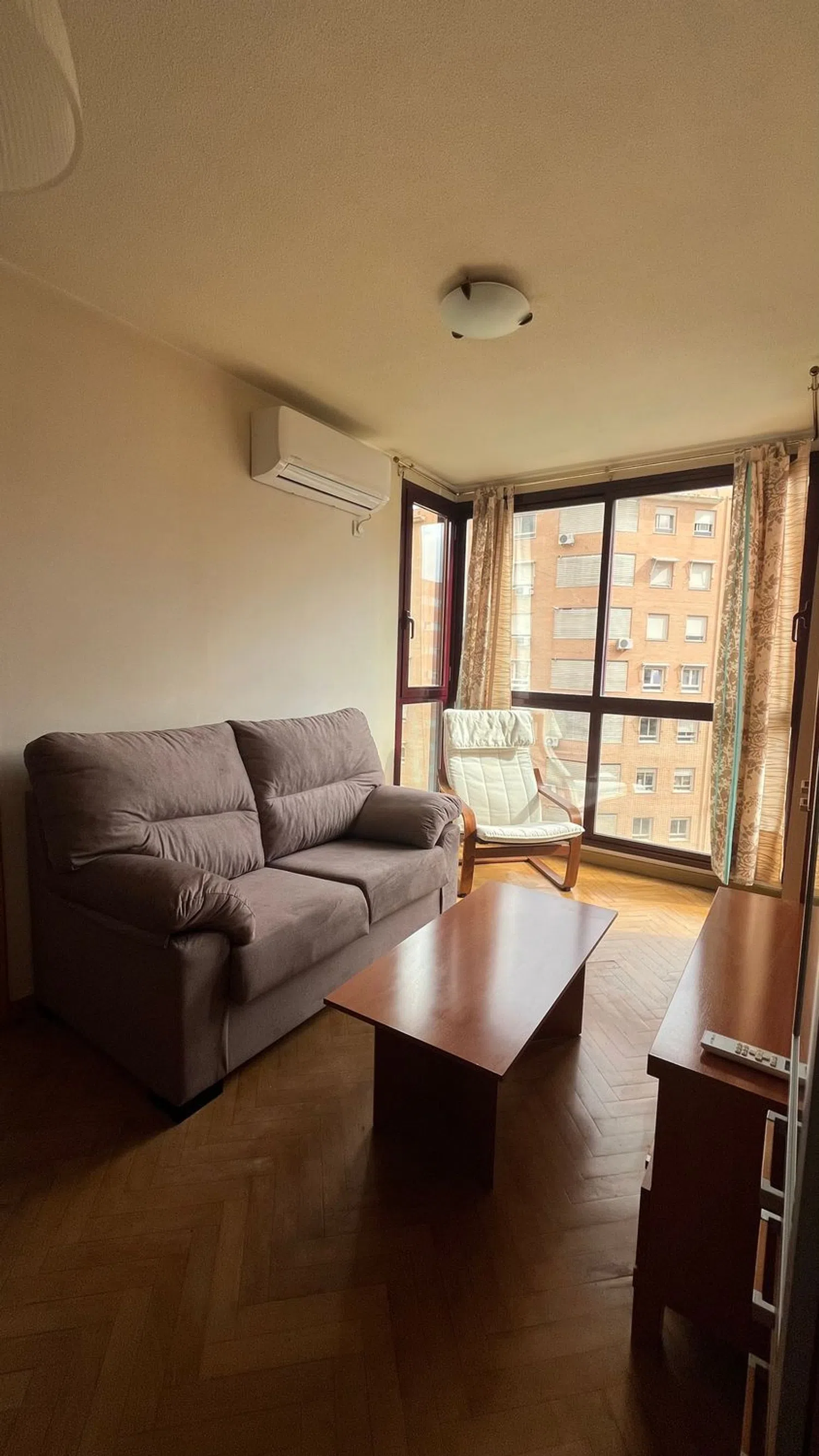 Piso en avenida de los Poblados, 131 - Foto 1