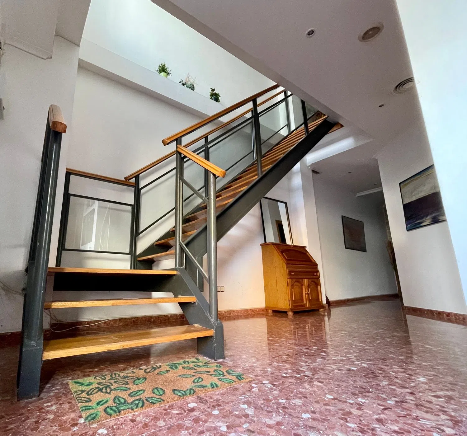 Chalet adosado en calle d'Agustina d'Aragó, 14 - Foto 4