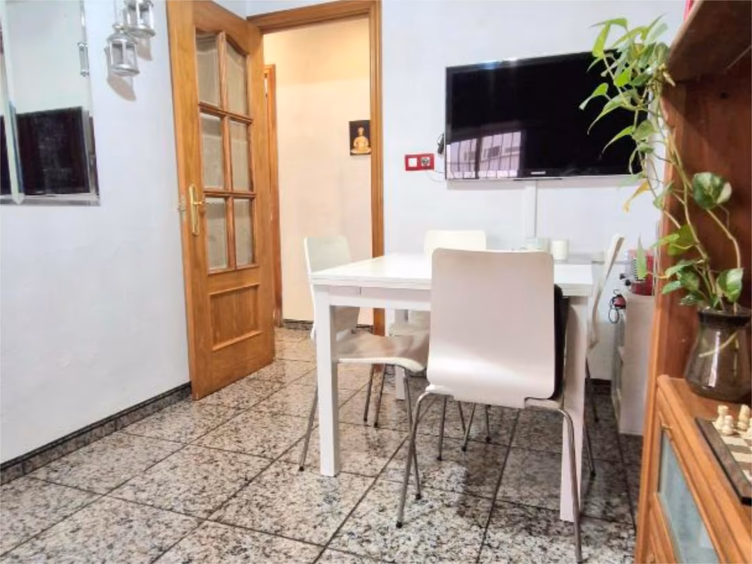 Piso en  Calle del Lago Iseo 5 - Foto 3