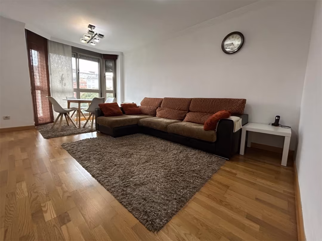 Piso en  Calle Isidoro Chamorro Perez 12 - Foto 2