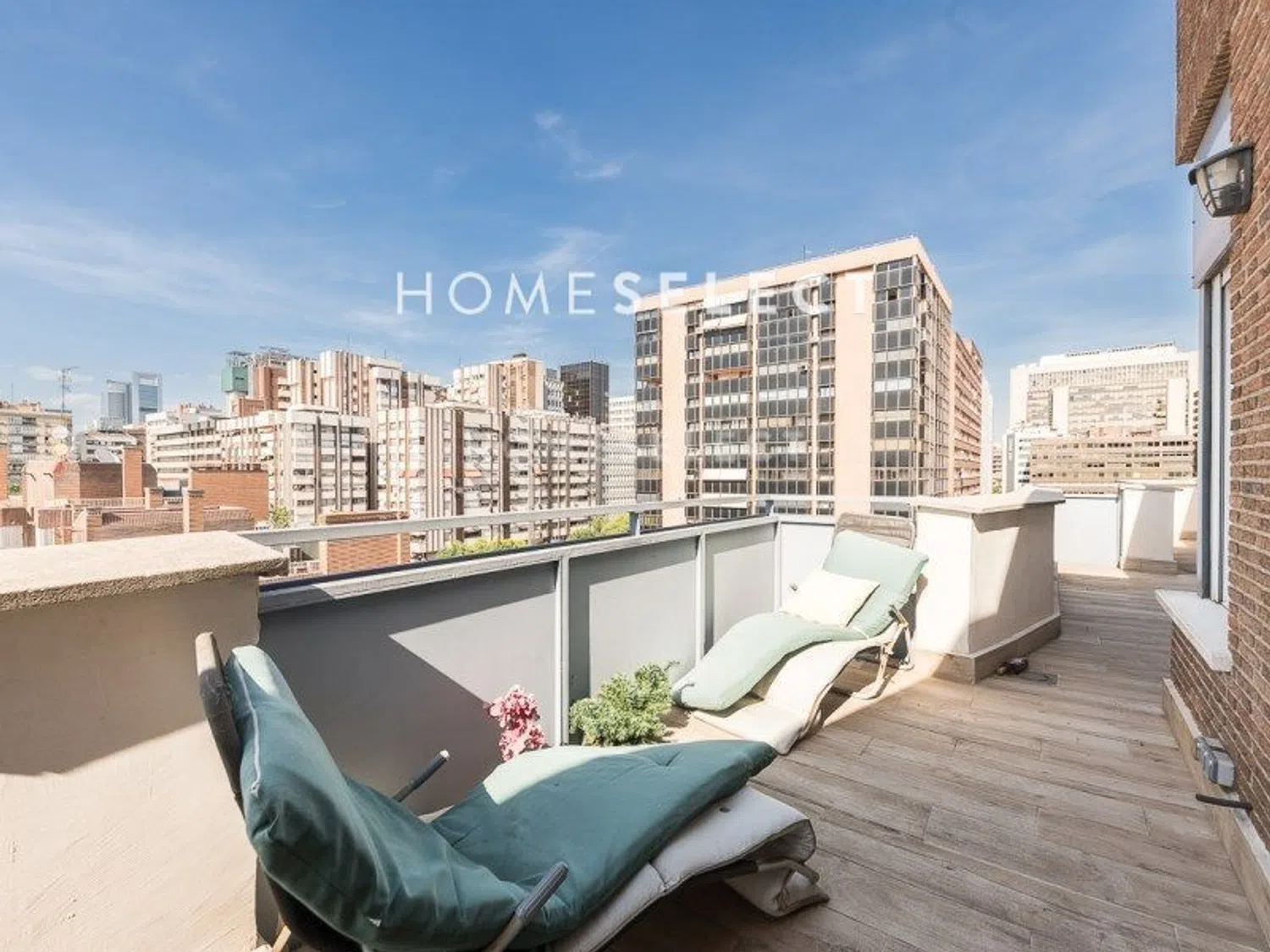 Ático en calle de Orense - Foto 2