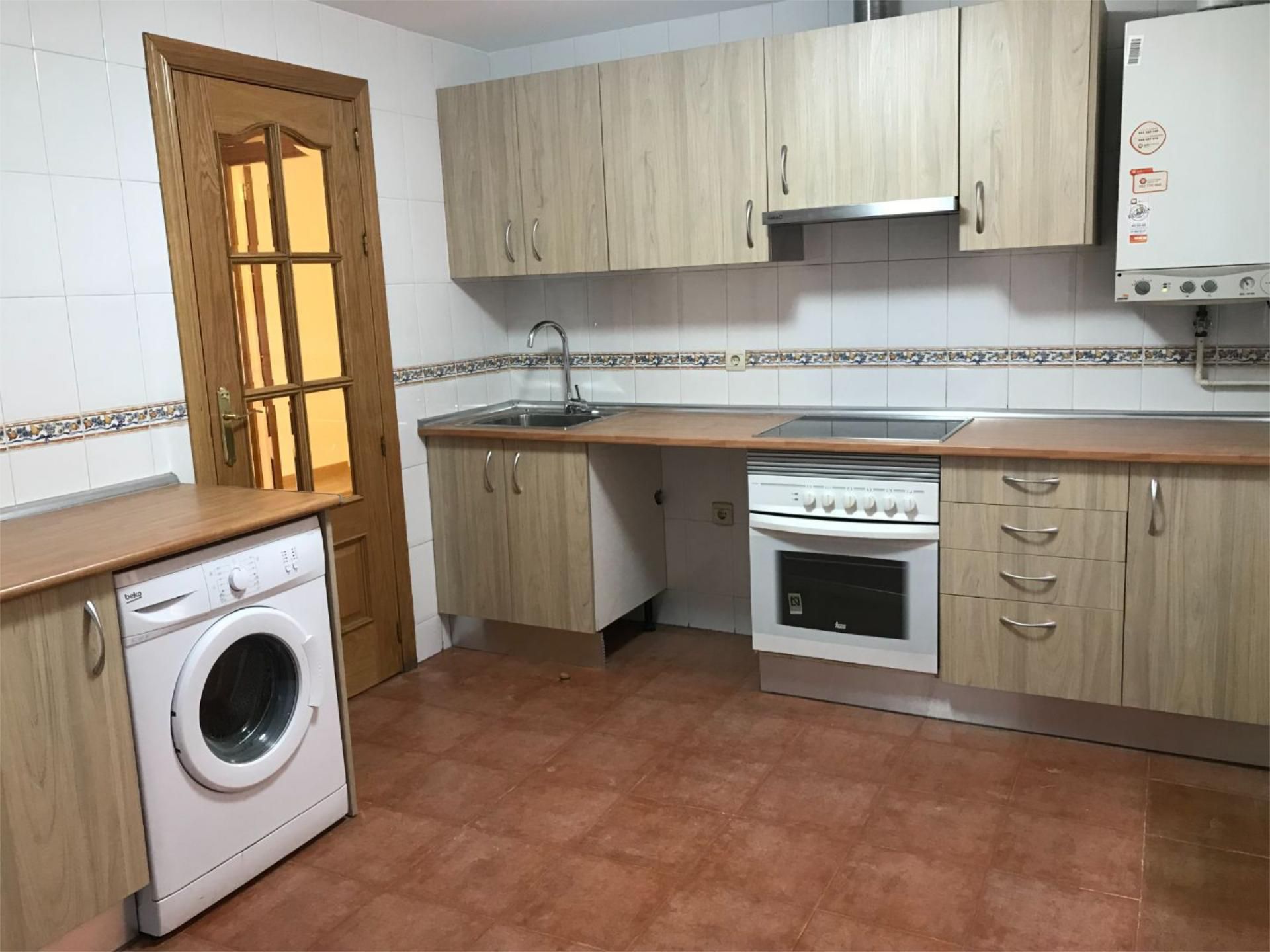 Piso en  Vía Complutense 122 - Foto 8