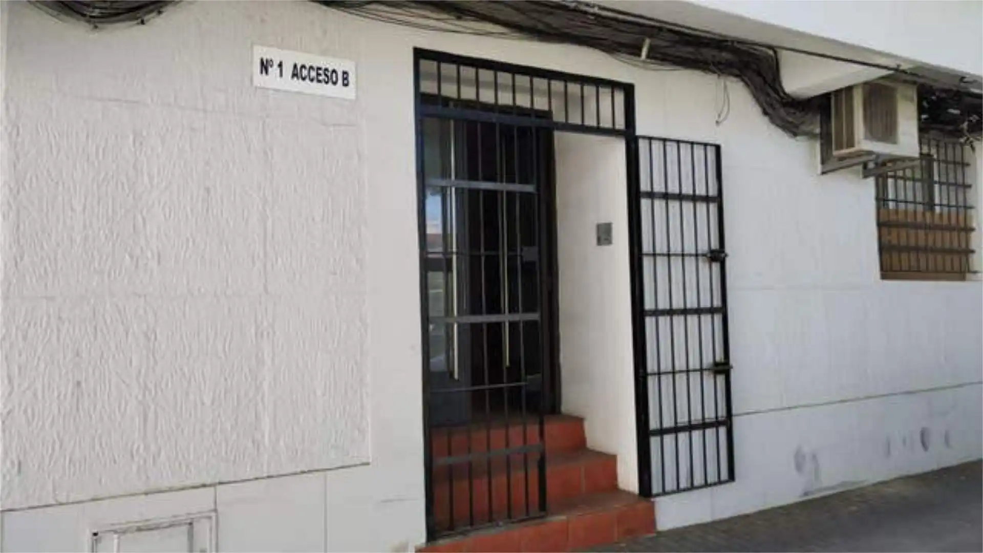 Local comercial en Triana - Foto 2