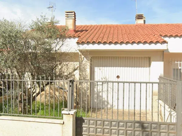 Chalet pareado en Calle Antonia de Blas de Quer, 8 - Foto 2