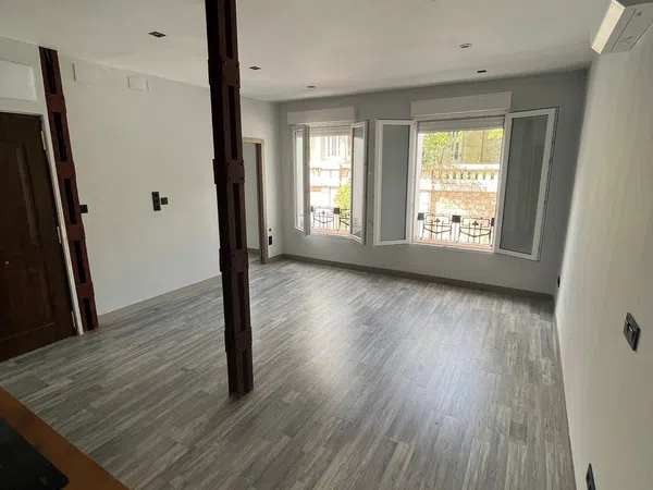 Piso en calle de Alenza, 26