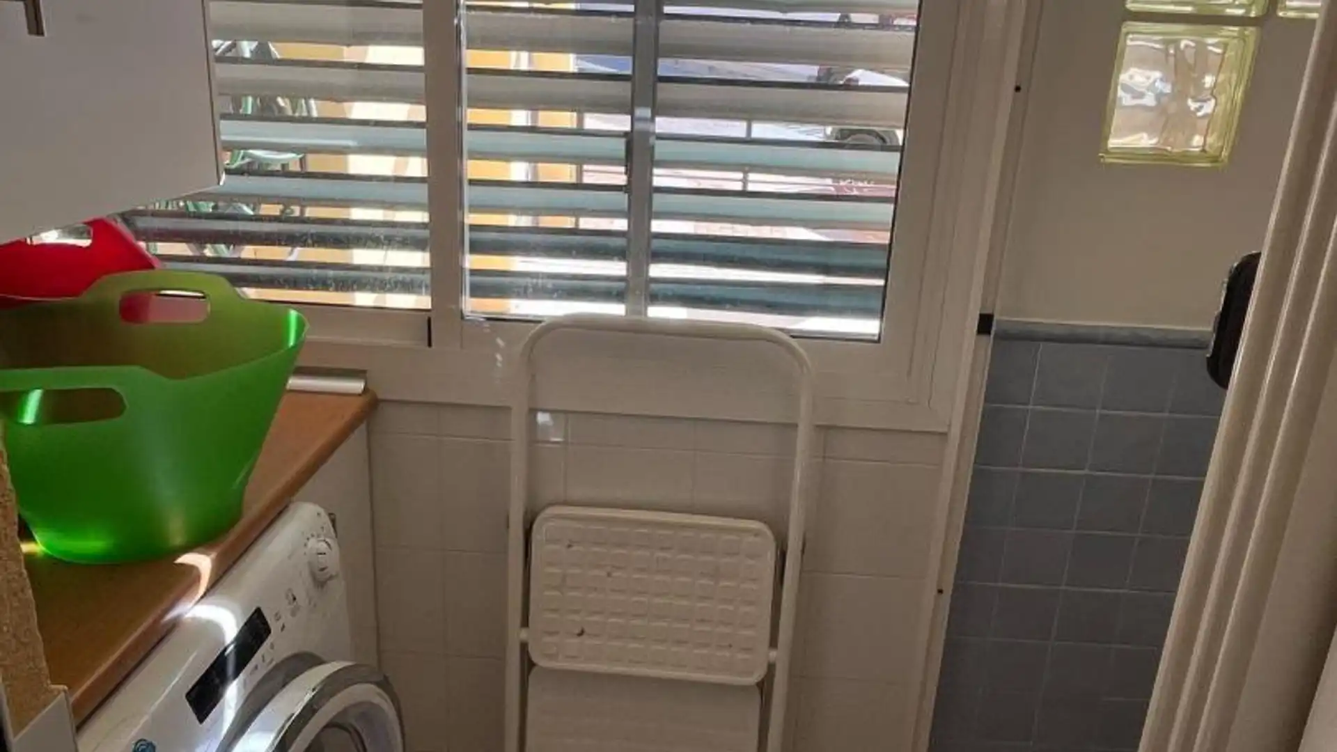 Casa adosada en  Calle Álamo del Higuerón 12 - Foto 5