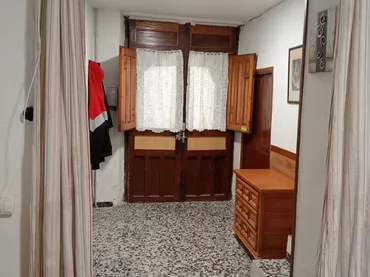 Casa adosada en  Carrer Sant Roc 19 - Foto 2