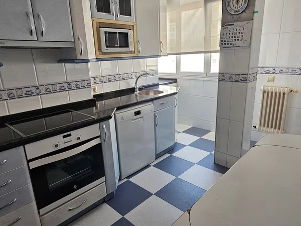 Piso en Calle Alejandro Yagüe, 7, Gamonal - San Bruno - G9 - Foto 2