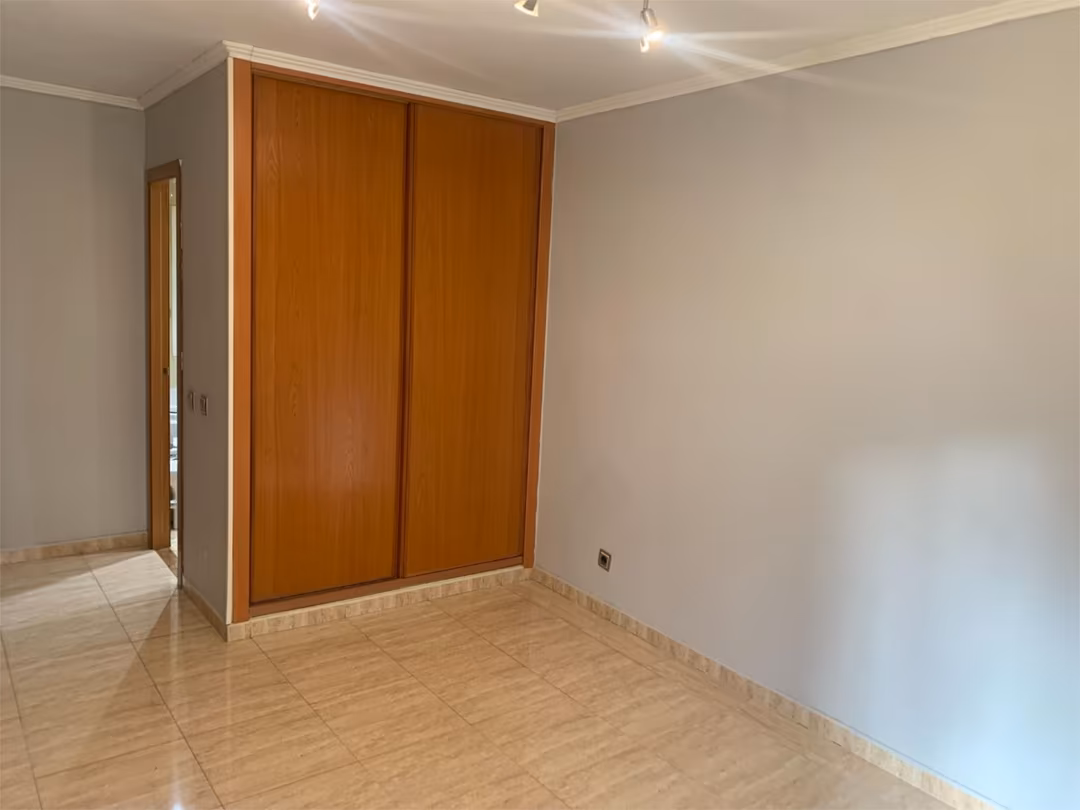 Piso en  Calle de Loeches 3 - Foto 2