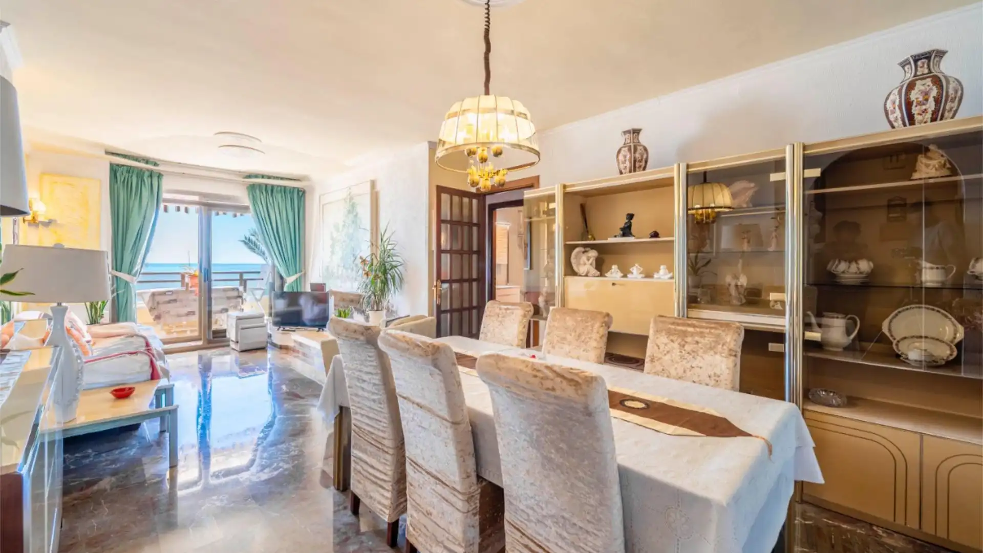 Piso en  Paseo Marítimo Rey de España 63 - Foto 2