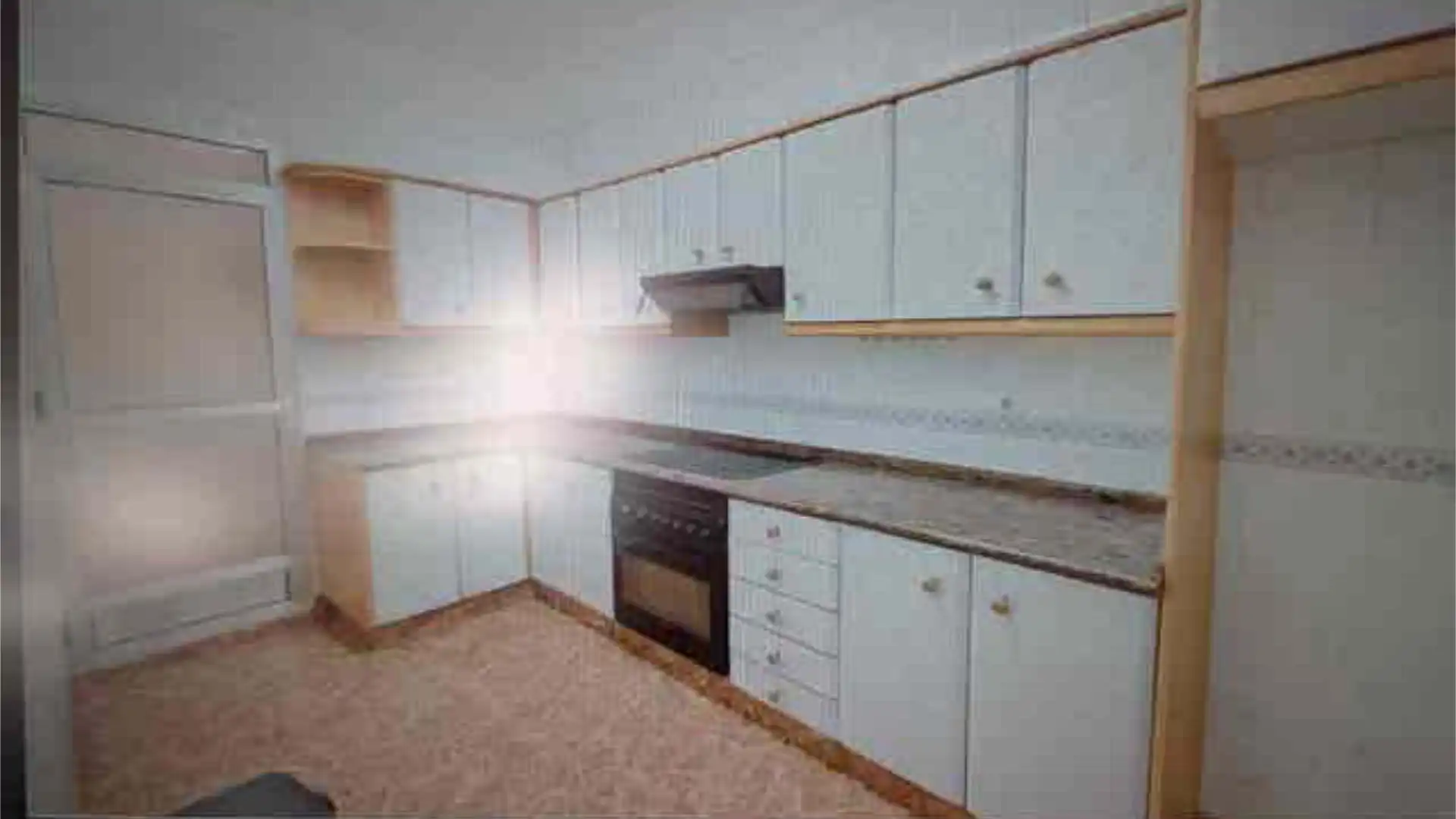 Piso en Avenida del Puerto - Foto 9