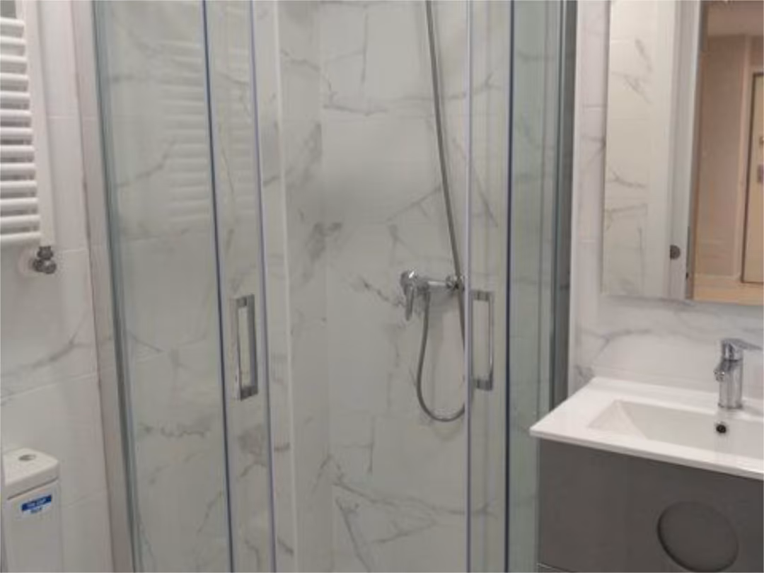 Piso en  Calle de Ulises 19 - Foto 6