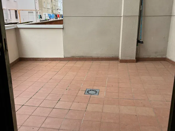 Piso en calle Raimundo Olabide, 18