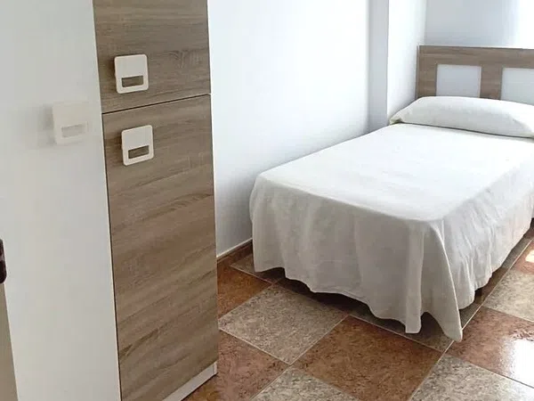 Piso en Plaza Valentin Ortigosa, Los Guindos - Parque Mediterráneo - Santa Paula - Foto 18