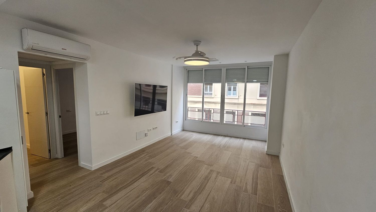 Piso en calle Pinzón, 3