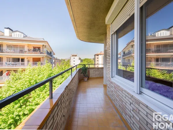 Piso en Calle del Torrent de la Bomba, Centre - Estació, Centre - Estació - Foto 1