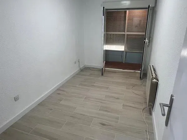 Piso en La Alhóndiga, La Alhóndiga - Foto 2