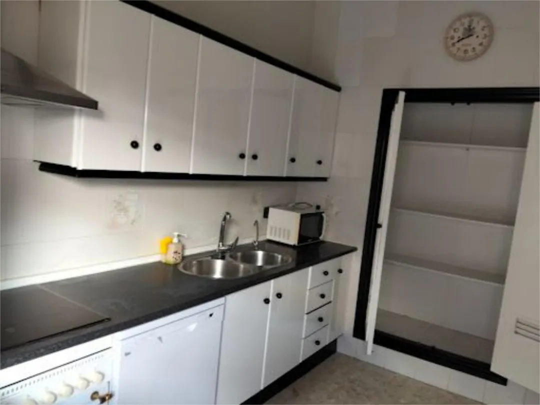 Casa adosada en  Avenida Ingeniero José Luis Prats 1 - Foto 11