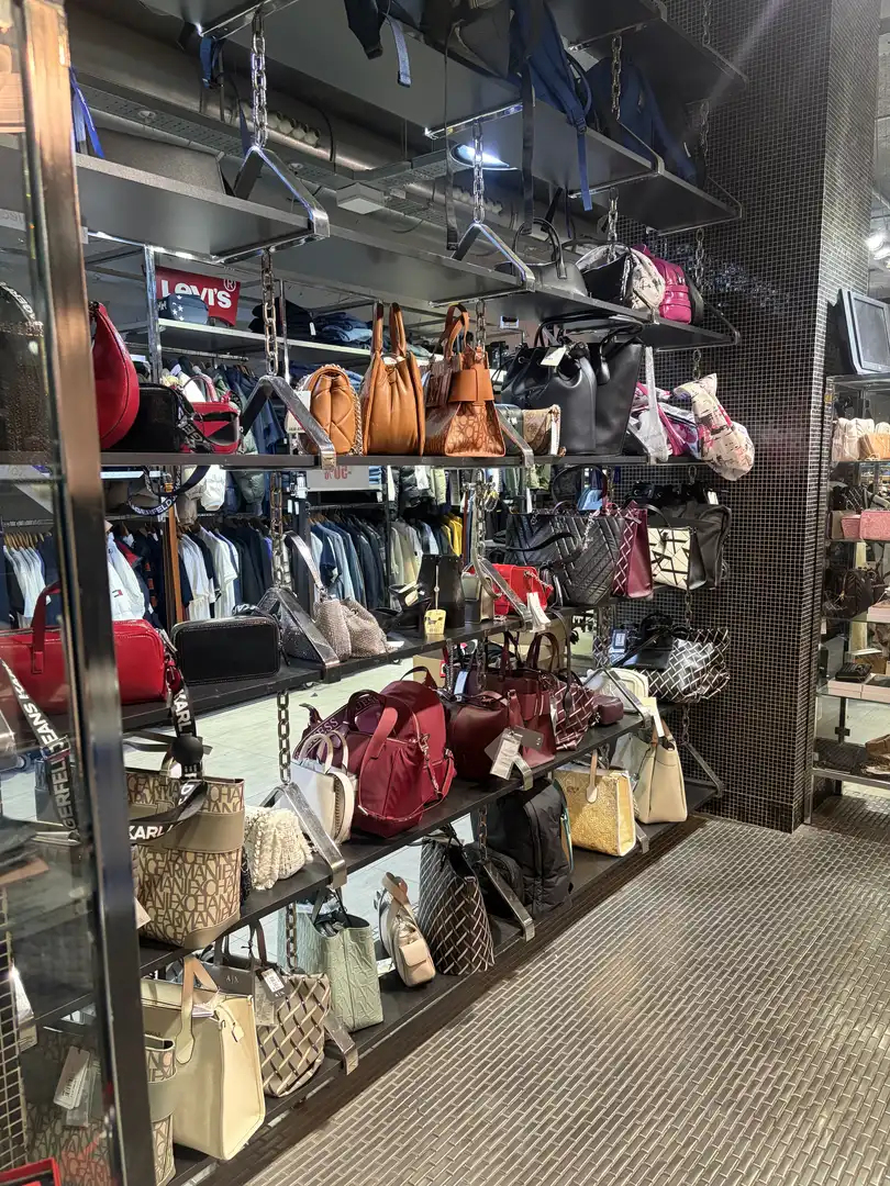 Local comercial en  Carrer d'Alboraia 33 - Foto 4