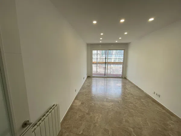 Piso en calle del Moianès, 19