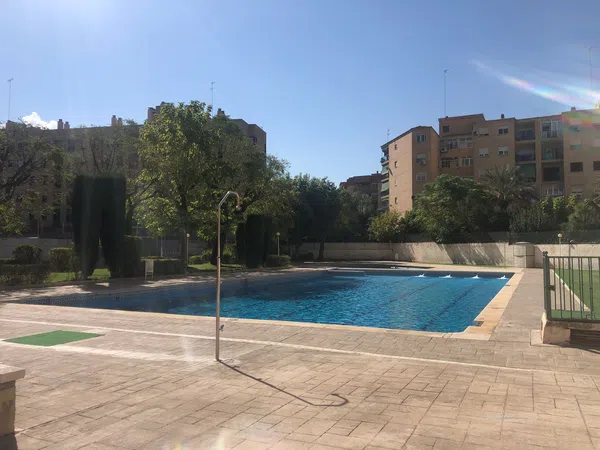 Piso en Primavera, 24