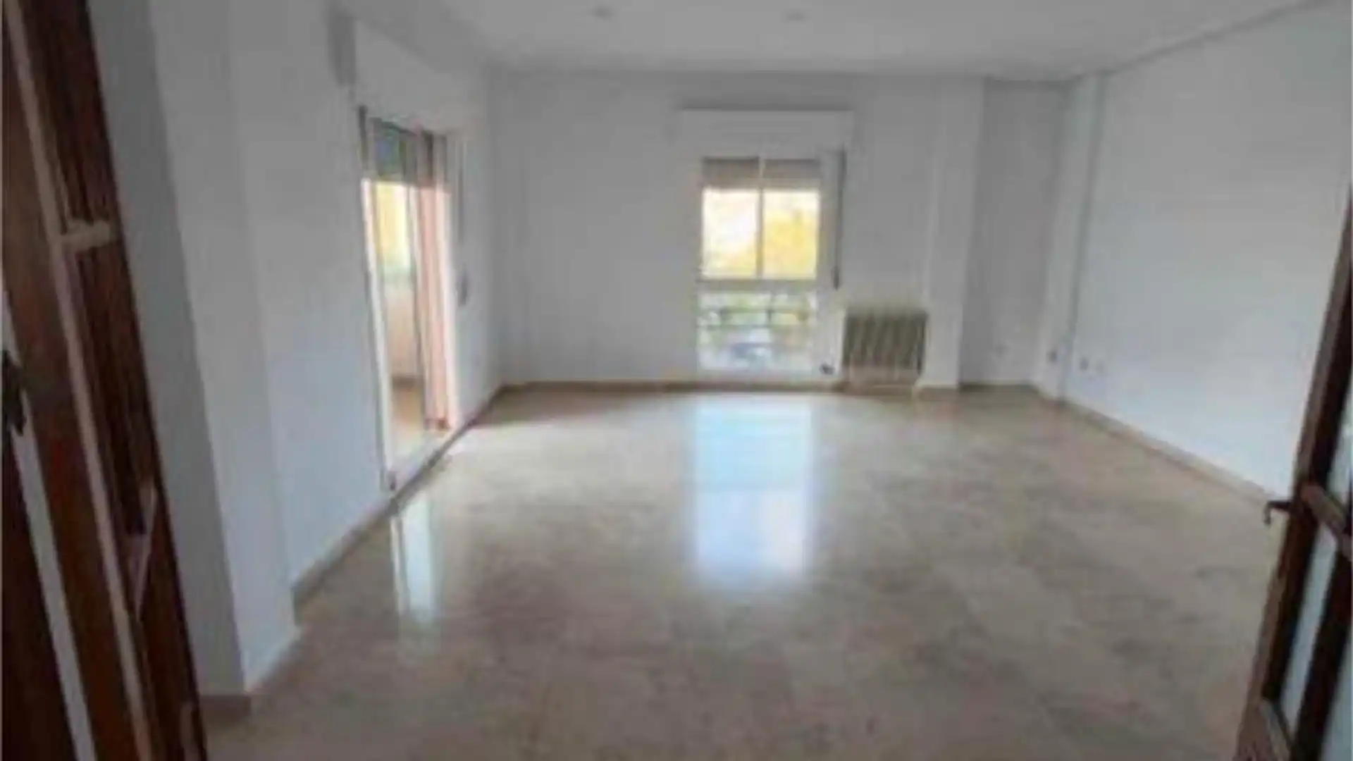 Piso en Zona Eroski - Foto 2