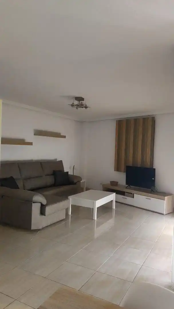 Piso en  Calle Frank Capra 14 - Foto 1