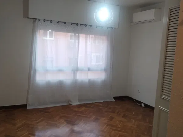 Estudio en calle de Bocángel, 23 - Foto 1