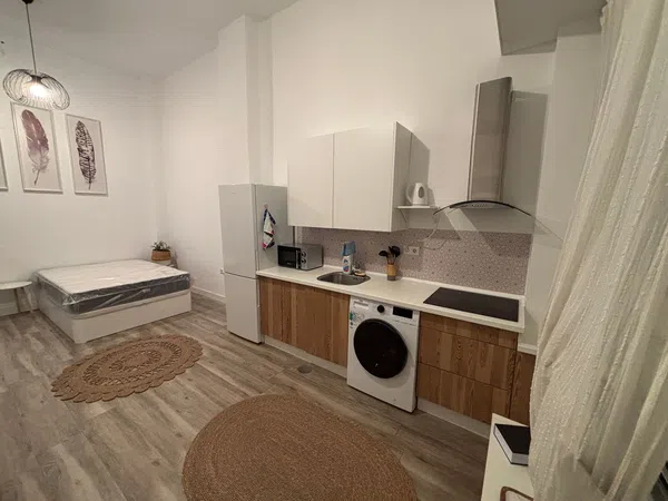 Estudio en calle Carraca, 5