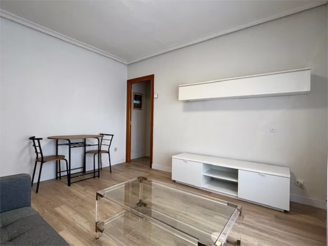 Piso en  Calle de la Isla de Arosa 35 - Foto 8