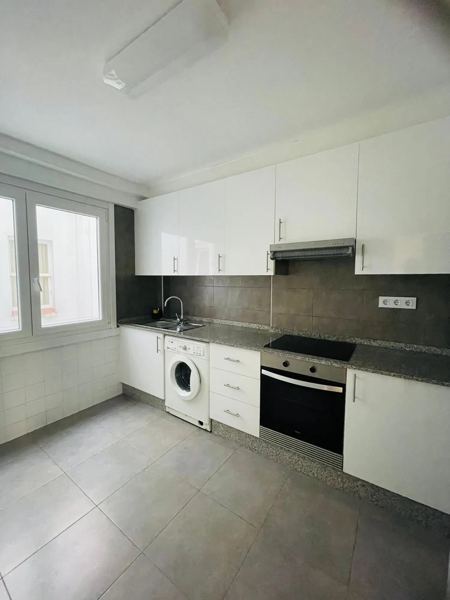 Piso en calle Santiago de la Iglesia, 3 - Foto 11