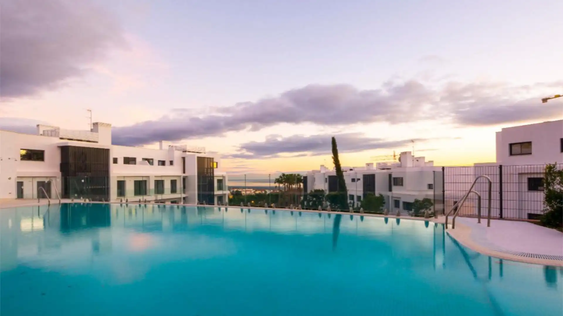 Piso en avenida Av. 8 de Marzo 3 - Foto 1