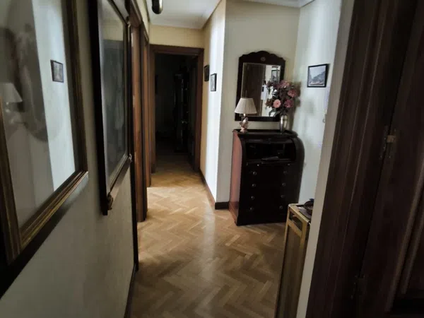 Piso en plaza de la Fuente, 17 3c - Foto 8