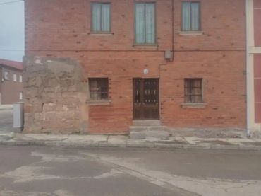 Casa adosada en  Calle Cantarranas 12 - Foto 3