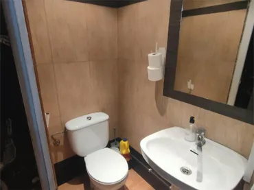 Local comercial en  Carrer de Josep Armengol 54 - Foto 3