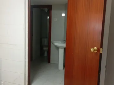 Local comercial en  Calle Alfonso XI 45 - Foto 6