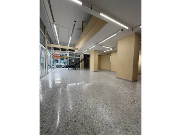 Local comercial en  Calle Dibuixant Avellaneda - Foto 2