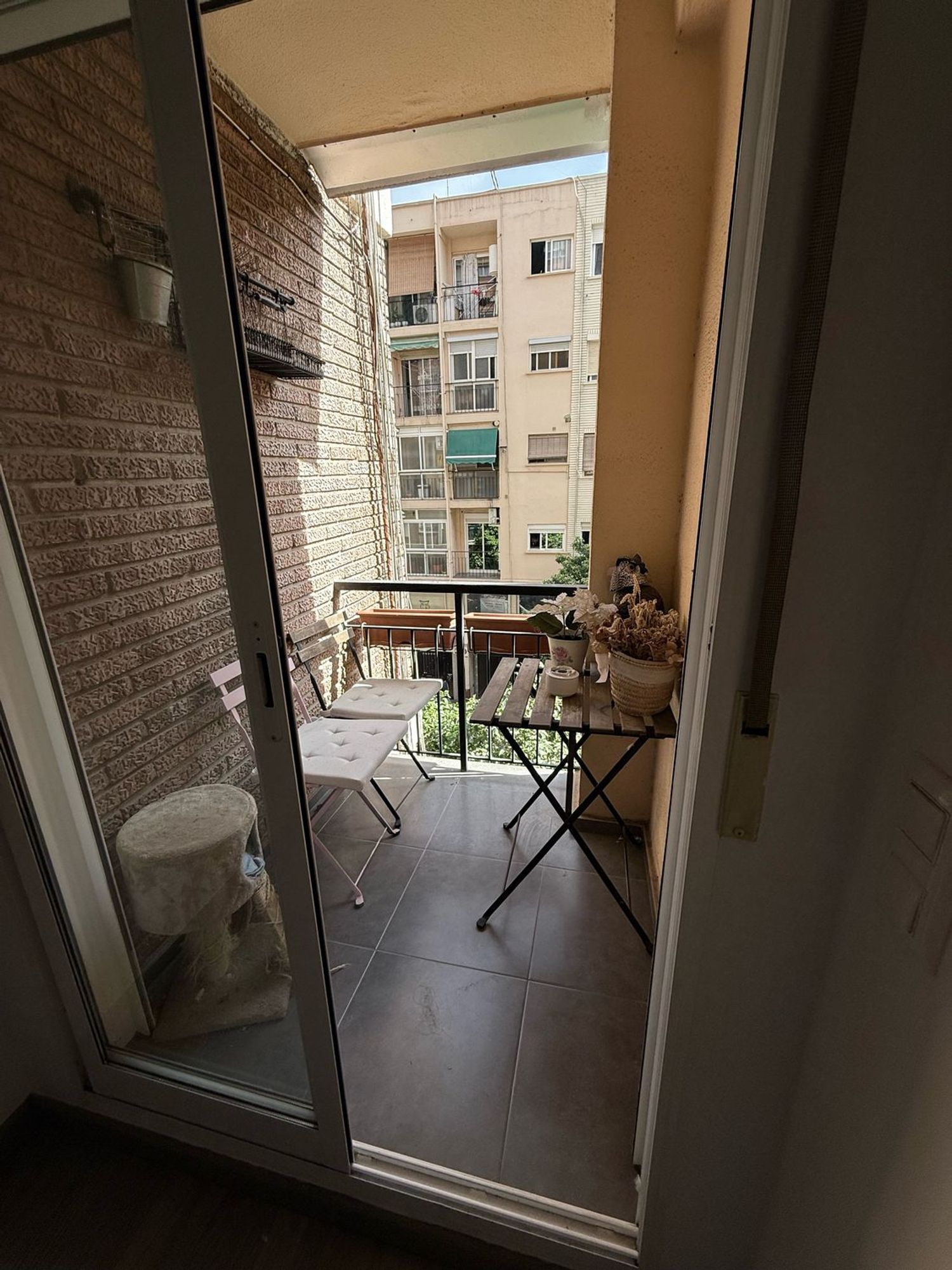 Piso en calle de Benicarló, 40 - Foto 2