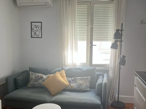 Piso en plaza de Manuel Becerra, 15