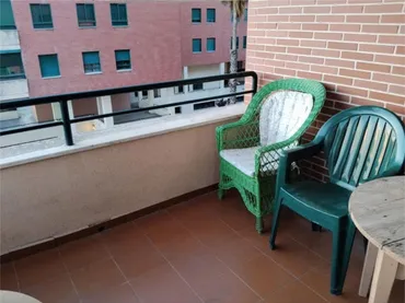 Piso en Zona Eroski - Foto 6