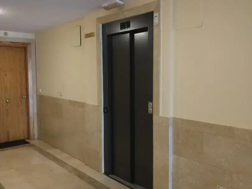 Piso en  Calle Valle del Roncal 7 - Foto 9